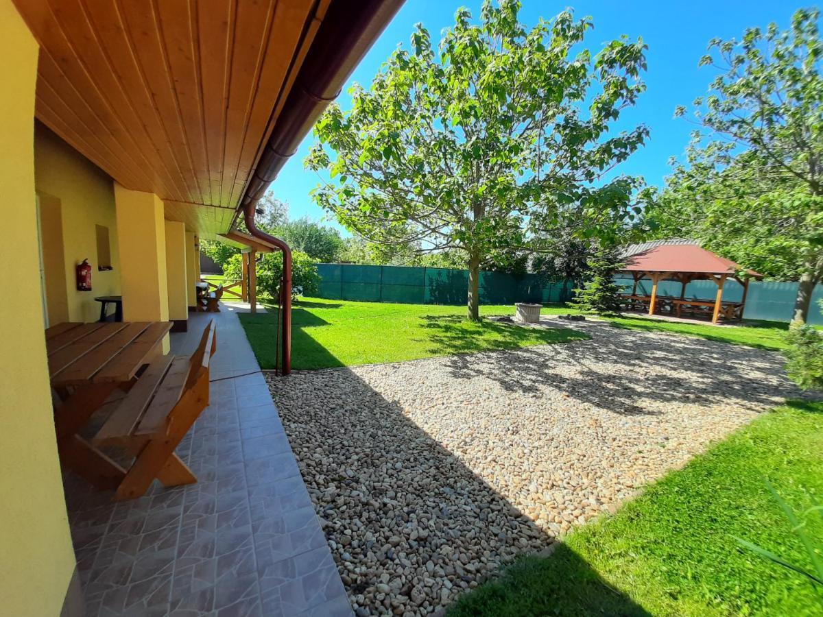 Potyka Apartman Tiszafüred Exteriör bild