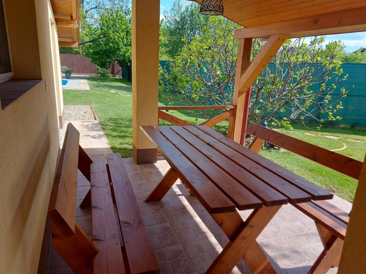 Potyka Apartman Tiszafüred Exteriör bild