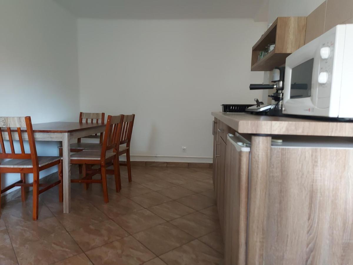 Potyka Apartman Tiszafüred Exteriör bild