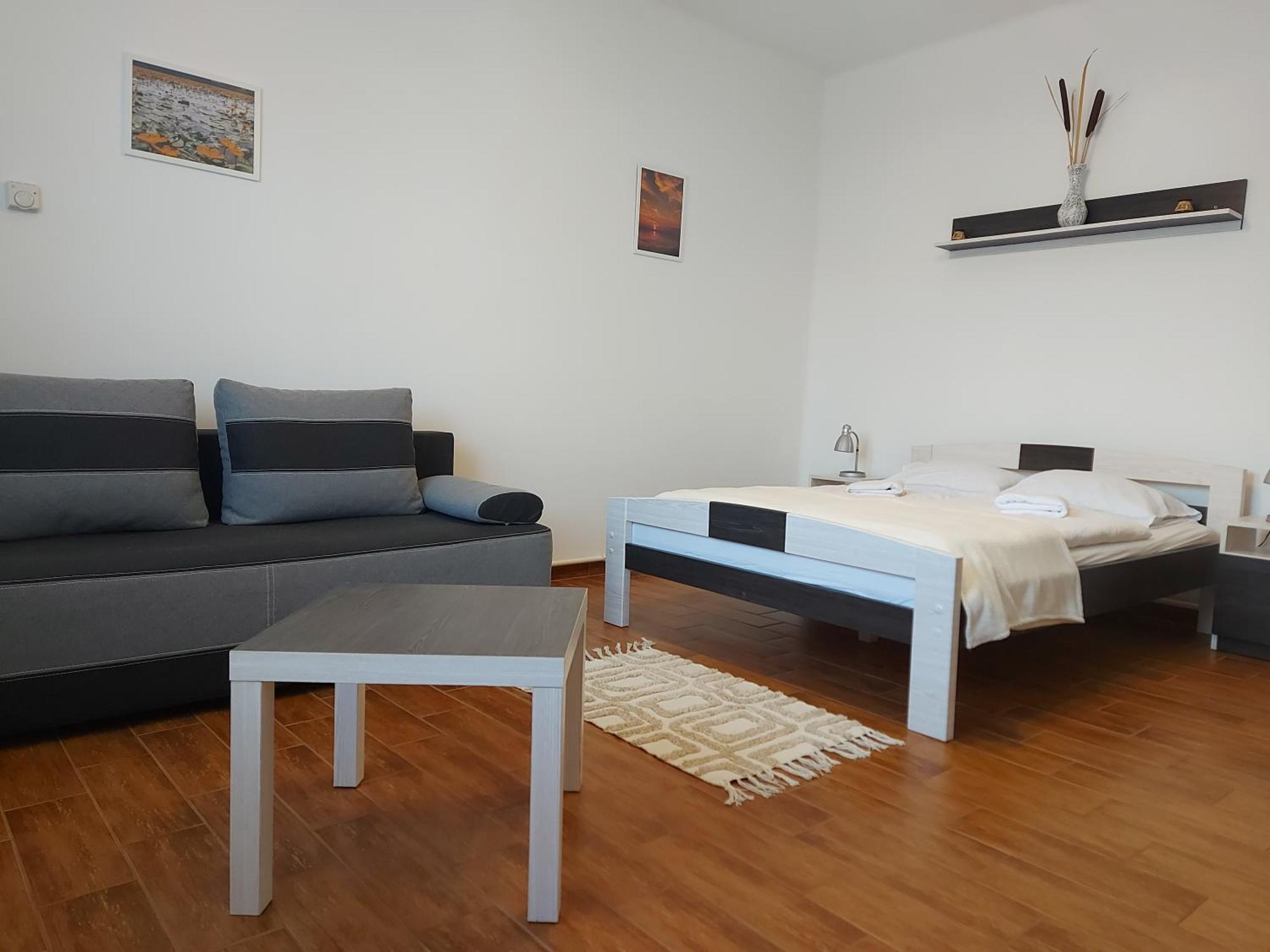 Potyka Apartman Tiszafüred Exteriör bild