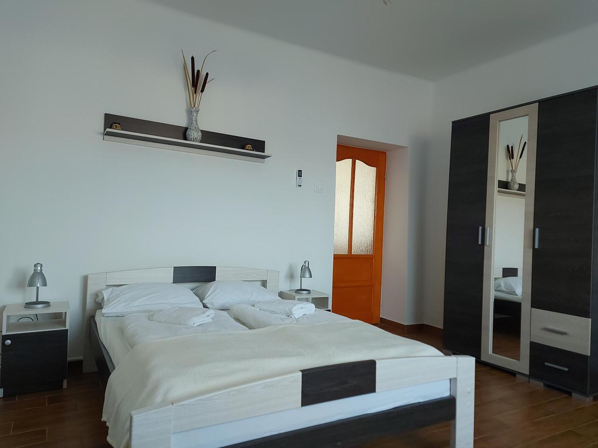 Potyka Apartman Tiszafüred Exteriör bild